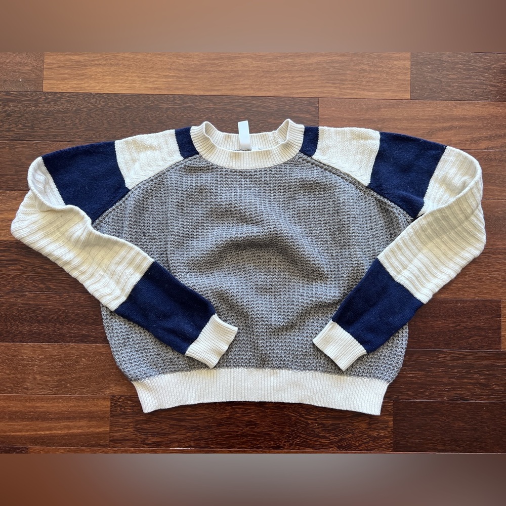 Cropped sweater